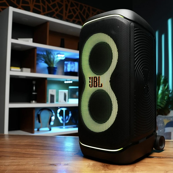 JBL PartyBox 320 برای چند متر مناسب است؟
